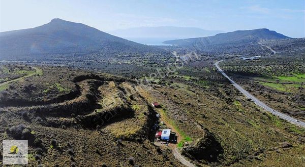 Eski Foça Atatürk Mahallesinde 24 Dönüm Arazi