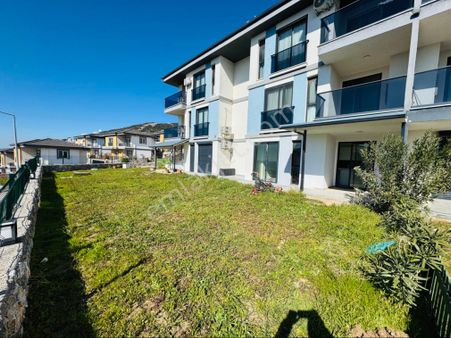 Havuzlu Özel Sıtede Emsalsız Bahçe Payına Sahıp Zemın Kat 2+1 Daire