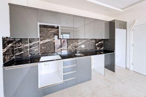 Alanya Mahmutlar Mah.aktiviteli Satılık 1+1 Daire