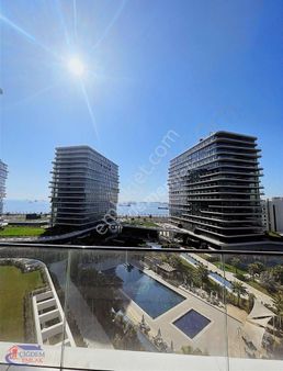 Çiğdem Emlaktan Satılık Deniz Manzaralı 1+1 Residance