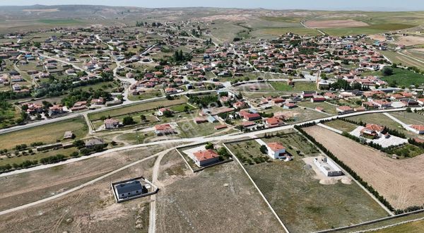 Cihanbeyli De 546 M² Konut İmarlı Arsa Kelhasan Mah.de