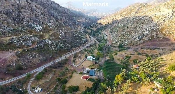 Sky'dan Marmaris Osmaniye'de Oldukça Güzel Konumda Satılık Arazi