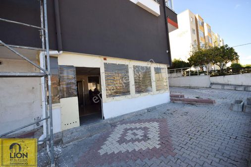 Bandırma Levent'te İşlek Cadde Yakını Satılık 150 M² İşyeri