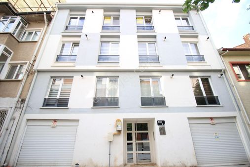 Esgyo'dan İstiklal Adalar Arkası 2+0 Ayrı Mutfaklı Satılık Daire