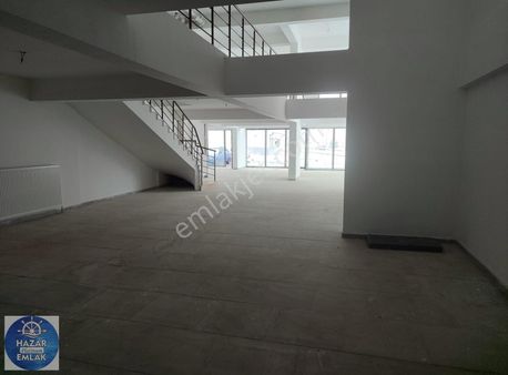 Merkezi Konumda Bulvar Yanı İki Katlı Kiralık Dükkan