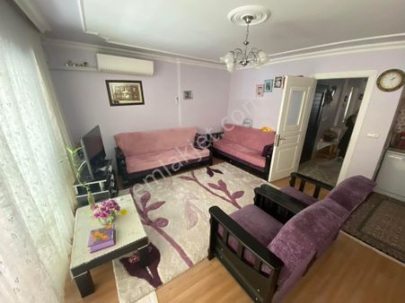 Dikili Güven Emlak’tan Gazipaşa Mahallesinde Denize Yakın Satılık Daire