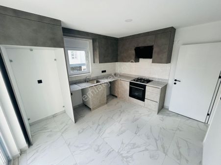 Sıfır Ultra Lüks Katta Asansörlü Ayrı Mutfak Geniş 2+1 Daire