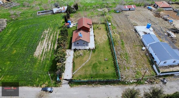 Redstone'dan Şahbaz'da 1900 M2 Üzerine Kurulu 5+1 Çiftlik Evi