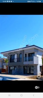 Kuşadası, Güzelçamlıda , Ortak Havuzlu, Denize 700mt Mesafede 3+1 Odalı Villa