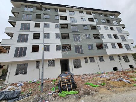 Özgür İnşaattan Hadımköyde Ara Kat Sıfır Daire 2+1 100m2 Acil Satılık Daire