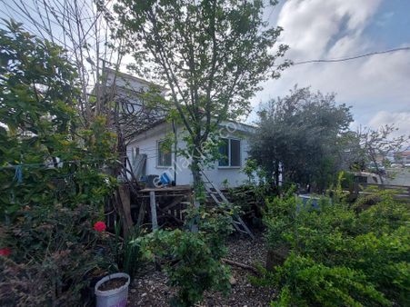 Ortaca Karaburunda 171 M2 Müstakil Arsada 50 M2 1+1 Köy Evi Satılık