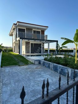 Aydın, Kuşadası, Müstakil , Yol Altında, Sıfır,havuzlu ,3+1 ,villa