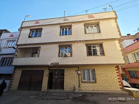 Akyol Gayrimenkul Den Satlık Müstakil Ev Boyno Mahallesinde Köşe Başı 3 Katlı