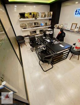 Seferağa İş Merkezinde Ofis+depo 55 M2 2.kat Satılık Dükkan.....