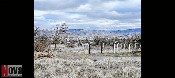 Nova'dan Yassıören Mah Köy İçi Konak Cepheli Parsel