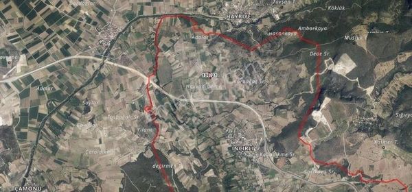 Bursa Yenişehirde Köye,oto Yola Yakın Kadastrol Yollu Arazi