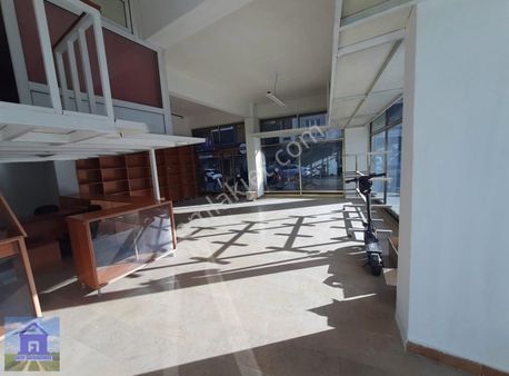 Şirinevler Cadde Üzeri Kat Eksiği Avantajlı Satılık Köşe Dükkan
