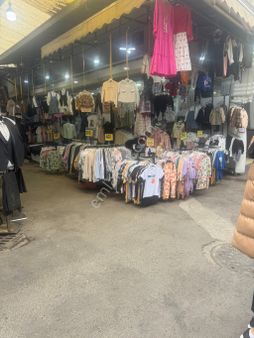 Kemeraltı Kestane Pazarında Harika Konumlu Satılık Köşe Dükkan