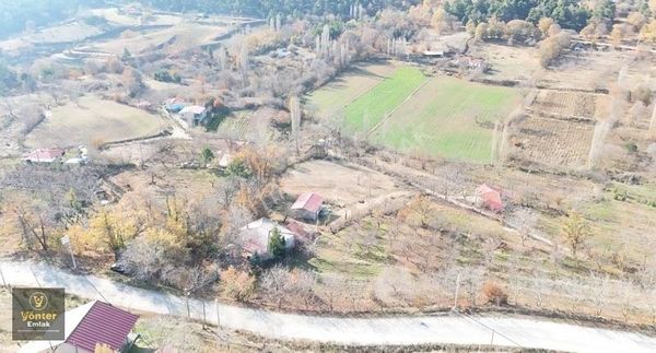 Gölcük Subatan Yaylasında 5.330 M² Kargır Ev Ve Tarlası 3'lük Su