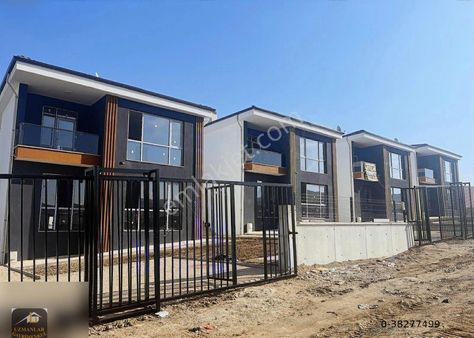 Uzmanlar Gayrimenkulden Ayyıldız Mahallesinde Lüks Yapılı Villa