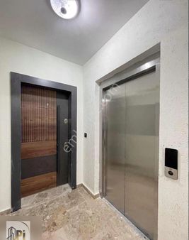 Pi Emlak'tan Batıkent'te Manzaralı 4+1 Dubleks Daire