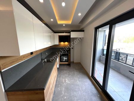 Yiğit'ten Ön Cephe Yüksek Giriş Ebeveyn Banyolu Sıfır 2+1 Daire