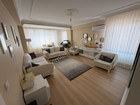Marmara'dan Özgür Çocuk Parkı Arkası Satılık 3+1 Daire