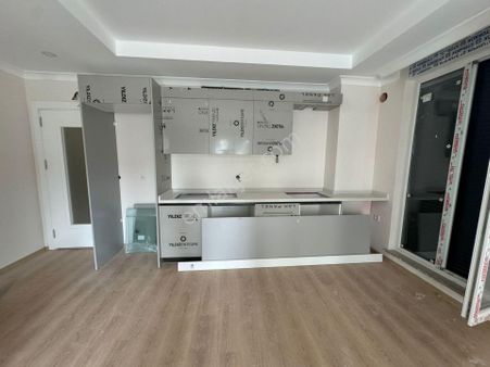 Bahçelievler Merkez'de Bahçe Teraslı 110m2 Sıfır 2+1 Daire