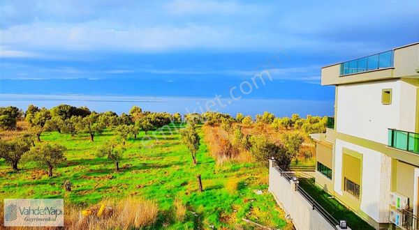 Vahdet'ten Sıfır Site İçinde Full Deniz Manzaralı 5+1 Lüks Villa