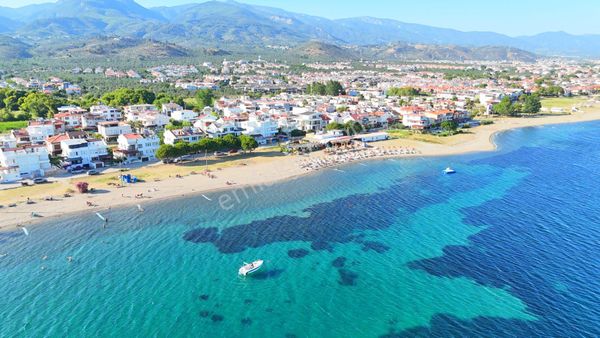 Vahdet'ten Güre'de Denize Sıfır Özel Mimari Lüks Akıllı Villa