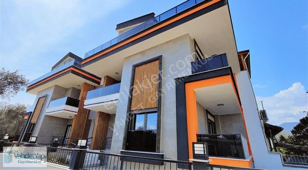 Vahdet'ten Güre'de Harika İç Tasarım, Denize Çok Yakın 3+1 Villa