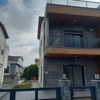 Ozdere Emels Emlaktan Satılık Yazlık