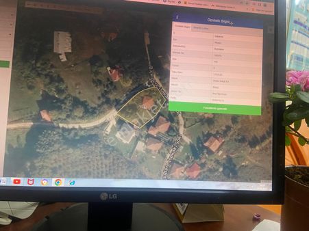 Akyazı Yeniköy 1.515 M2 İçinde İki Katlı Ev Yapılı Arsa Kelepir