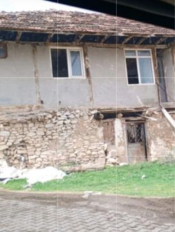 425.000 Tl Ye Eski Ev Ve Arsası Cüzi Pazarlık Mevcut Arsa Parasına Ev