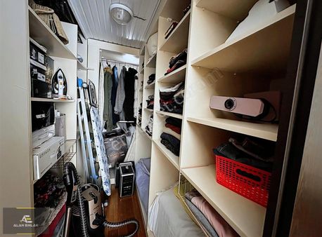 Alan Emlak; 7/24 Güvenlikli Site İç.deniz Manzaralı, Ara Kat 4+1