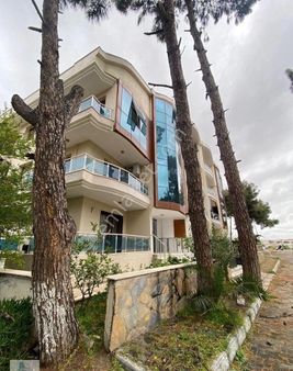 Didim Çamlık Mahallesinde Full Deniz Manzaralı Önü Yeşil Alan 3+1dubleks Daire