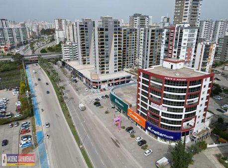 Öğretmenler Bulv. 500 M2 Kullanım Alanına Sahip Satılık Ofis