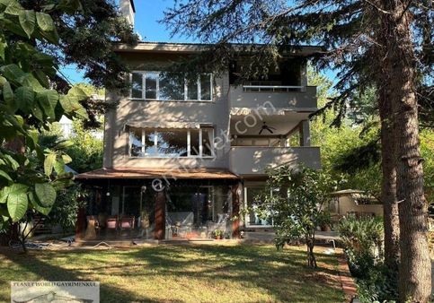 Planet'ten Sitede Deniz Doğa Manzaralı Havuzlu Dublex Daire