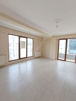 Adnan Menderes Mahallesinde Satılık 3+1 Fırsat Daire