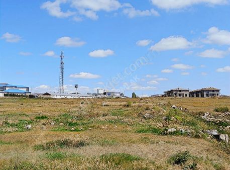 Arc Emlaktan Üniversite Karşısında Satılık Arsa