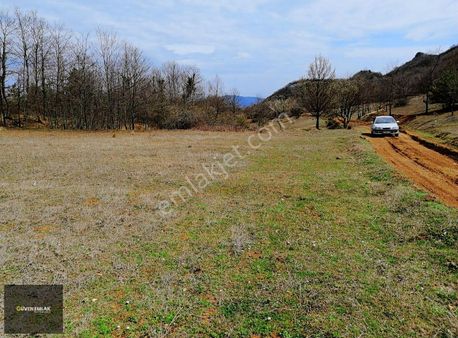 İznik Güven Emlaktan Satılık Doğa Ve Tabiat Manzaralı Tarla.