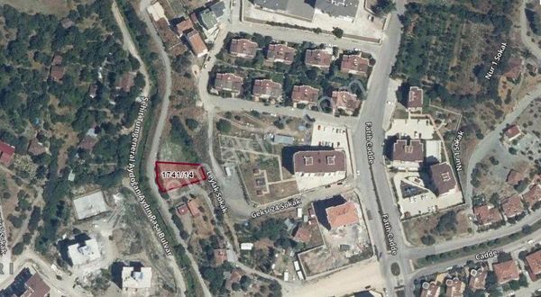 Malkayasın'da 0,50 Konut Veya Villa İmarlı 660 M2 Satılık Arsa