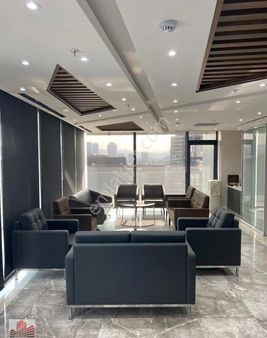 Kuttaş Tan Çakıroğlu Plazanın En Süper Lüks Ve Nezih Ofisi Eşyalı 280m2 Ön Katta Külliye Karşısı