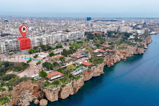 Gökhan Üçgün'den Konyaaltı Cd. Üzeri, Deniz Manzaralı Geniş 3+1