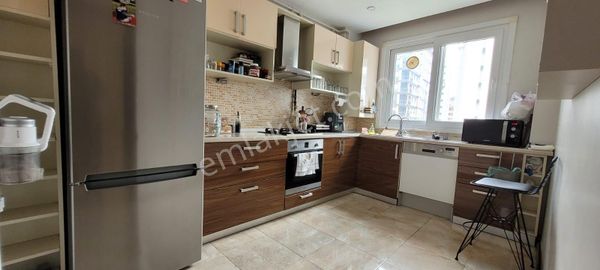 Erişten Bağdat Cad Yürüme Mesafesinde 3+1 Net 120m2 İçi Yapılı