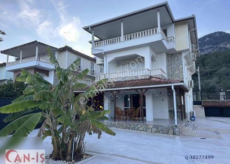 Göynükte Müstakil 4+1 Tripleks Deniz Manzaralı Villa Caniş Emlak