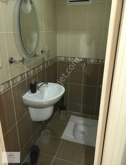 Kurtuluş Mahallesinde Satılık 3+1 Ara Kat Daire