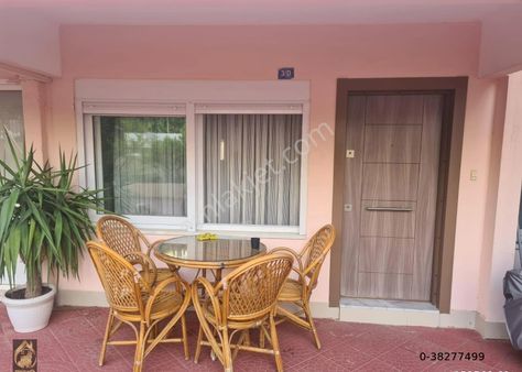 Denize 50 Metre ! Eşyalı,geniş 1+1 Fırsat Daire Merkez