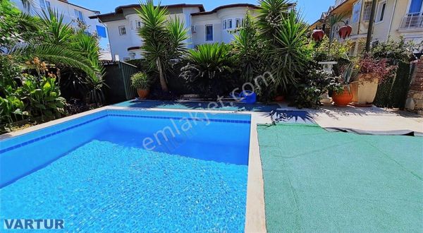 Fethiye Çalış Semtinde 4+1 Havuzlu Villa