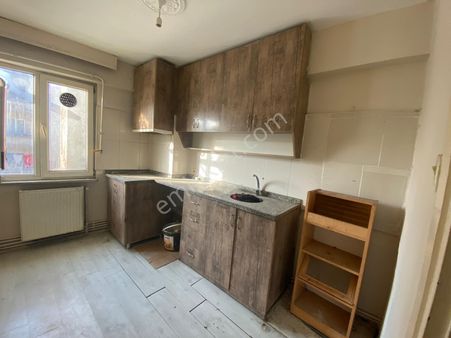 3+1 Gemlik Merkezde Önü Açık Geniş Daire